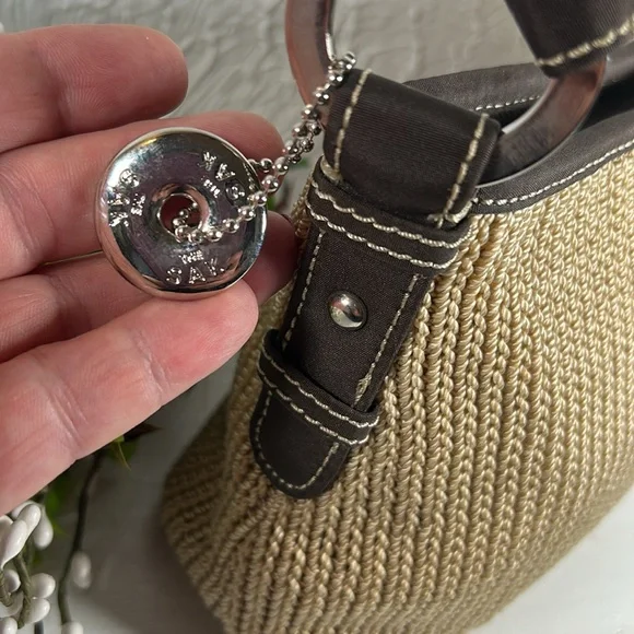 The SAK Tan and Brown Knit Leather Shoulder Bag w/ Hang Tag Leather Pad Bottom - Picture 5 of 16